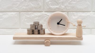 投資のきほん！「長期投資」と「短期投資」の違い。初心者はどっちを選ぶべき？